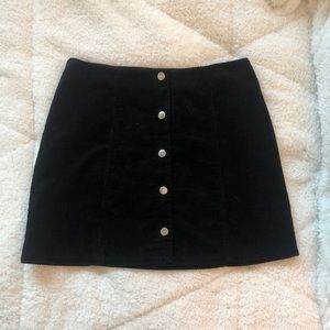 Black corduroy skirt — Forever 21